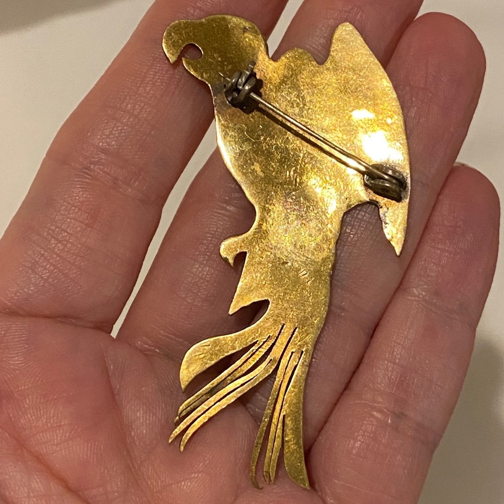 VINTAGE Artisan Macaw Parrot MOP Bird Large Pin Gold Large ooak mother of pearl - Picture 5 of 7